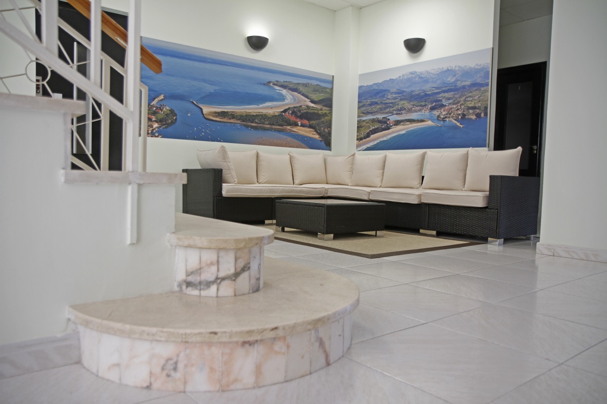 Recepción detalle, Hotel Playa de Merón